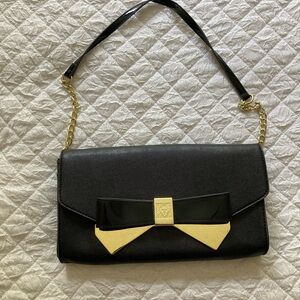 Anne Klein Black and Gold purse clutch